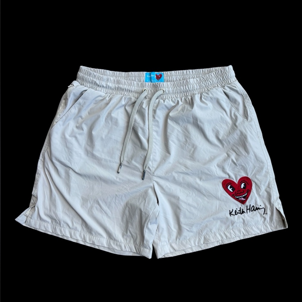 Keith Haring x Shoe Palace Shorts Men’s Large Cream Off White Heart Graphic